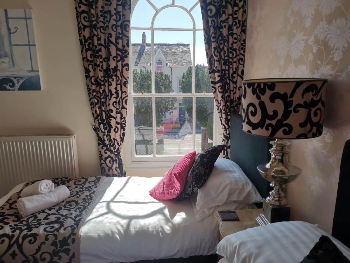 Llety Teifi Guest House Cardigan Εξωτερικό φωτογραφία